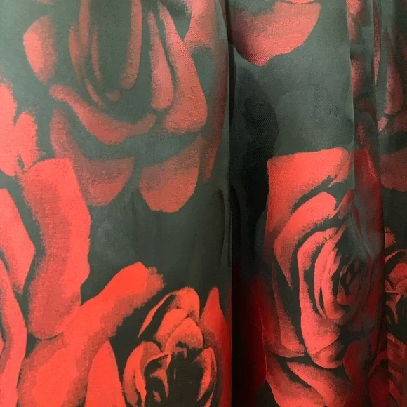 Dress - Picture 5 of 8